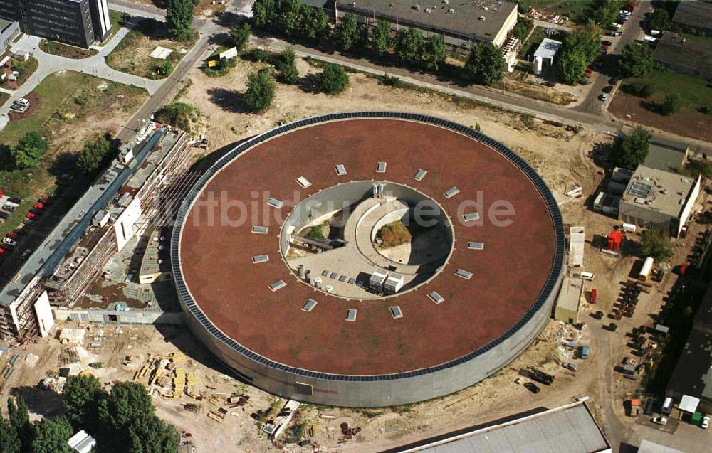 Luftbild Berlin - Ringbeschleunigerbau im Heinrich Hertz - Zentrum Adlershof