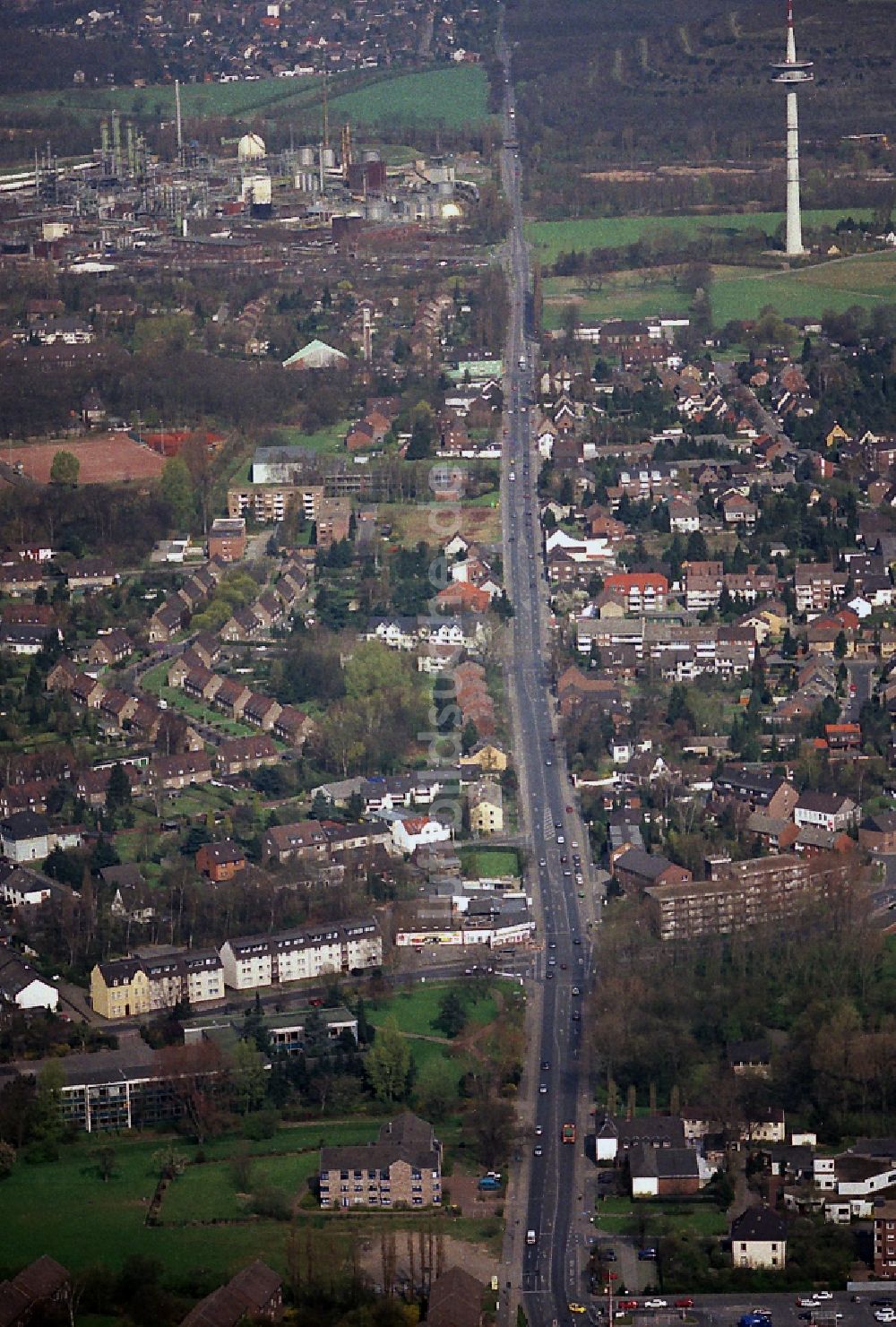 Moers von oben - Römerstraße in Moers im Bundesland Nordrhein-Westfalen