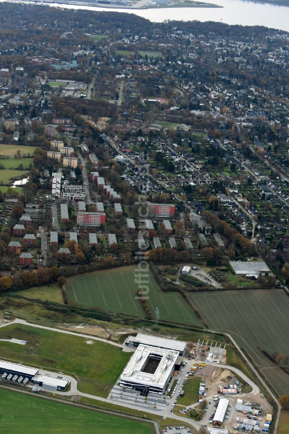 Schenefeld aus der Vogelperspektive: Röntgenlaser- Forschungs- Gebäude und Bürokomplex der European-XFEL-Anlage in Schenefeld im Bundesland Schleswig-Holstein, Deutschland