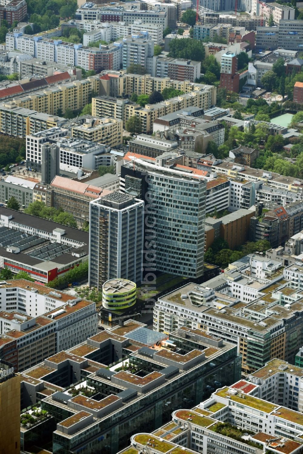 Berlin von oben - Rocket Tower - GSW- Hochhaus- Ensemble der Charlottenstraße - Rudi-Dutschke-Straße - Markgrafenstraße im Stadtteil Kreuzberg in Berlin