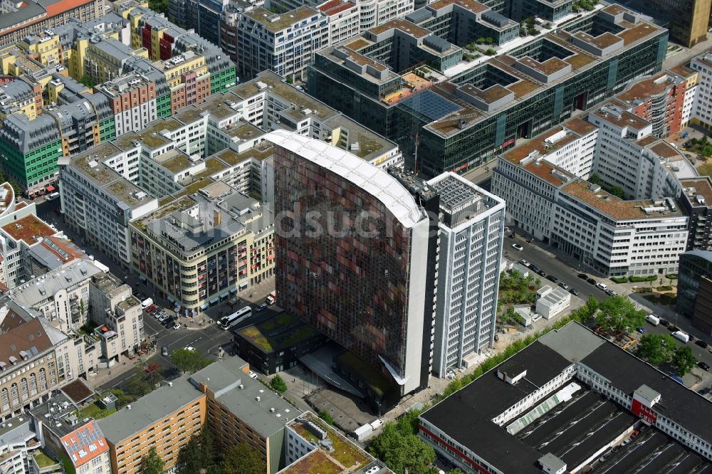 Luftbild Berlin - Rocket Tower - GSW- Hochhaus- Ensemble der Charlottenstraße - Rudi-Dutschke-Straße - Markgrafenstraße im Stadtteil Kreuzberg in Berlin