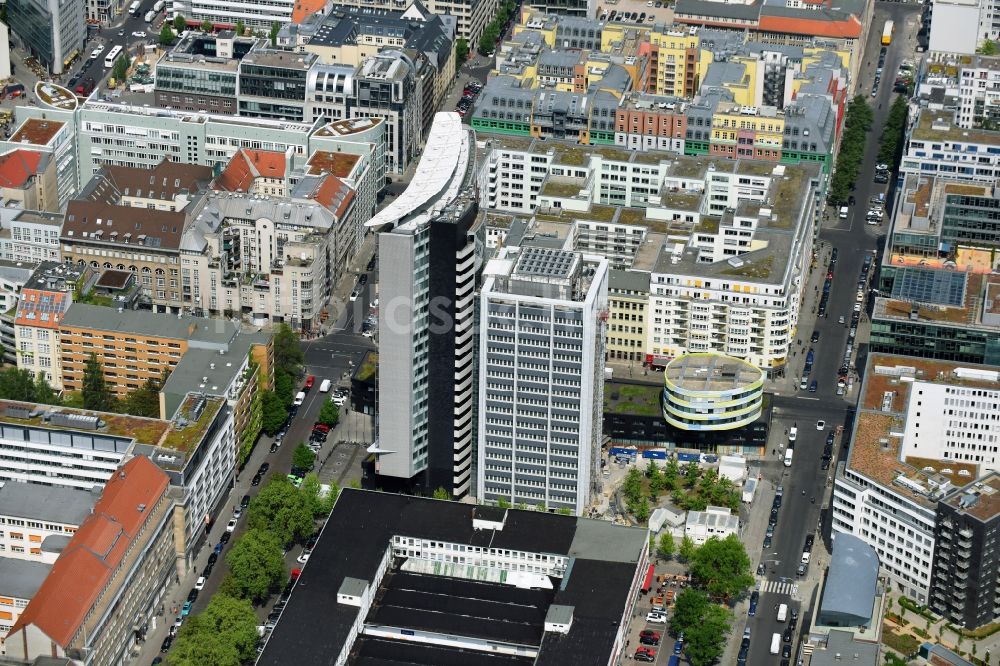 Berlin von oben - Rocket Tower - GSW- Hochhaus- Ensemble der Charlottenstraße - Rudi-Dutschke-Straße - Markgrafenstraße im Stadtteil Kreuzberg in Berlin