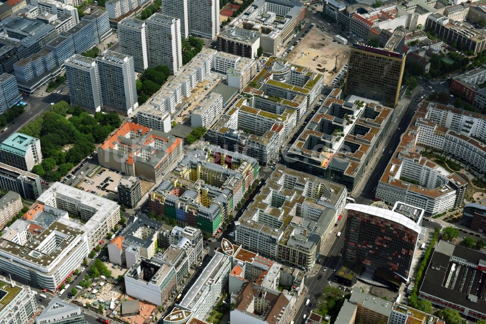 Luftaufnahme Berlin - Rocket Tower - GSW- Hochhaus- Ensemble der Charlottenstraße - Rudi-Dutschke-Straße - Markgrafenstraße im Stadtteil Kreuzberg in Berlin