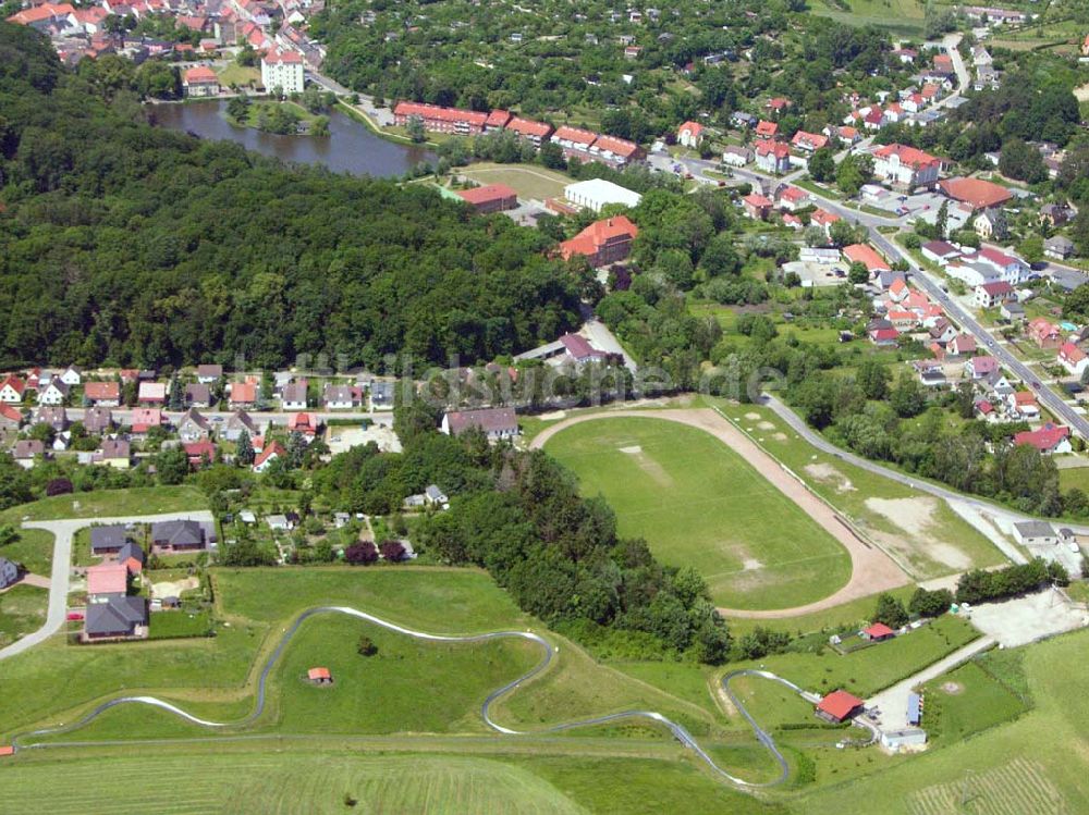 Burg Stargard aus der Vogelperspektive: Rodelbahn von Burg Stargard