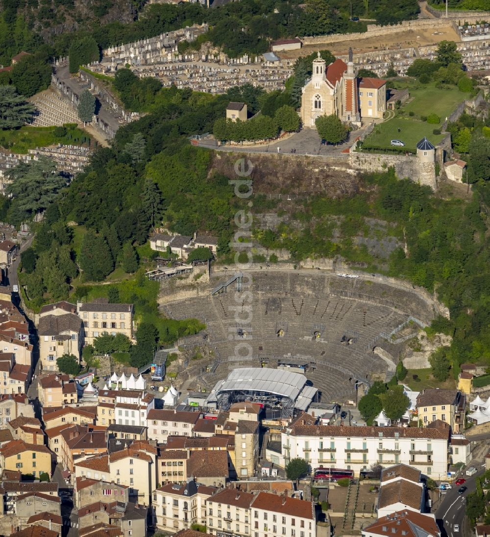 Luftbild Vienne - Roman Theater an der Rue du Cirque in Vienne in Frankreich