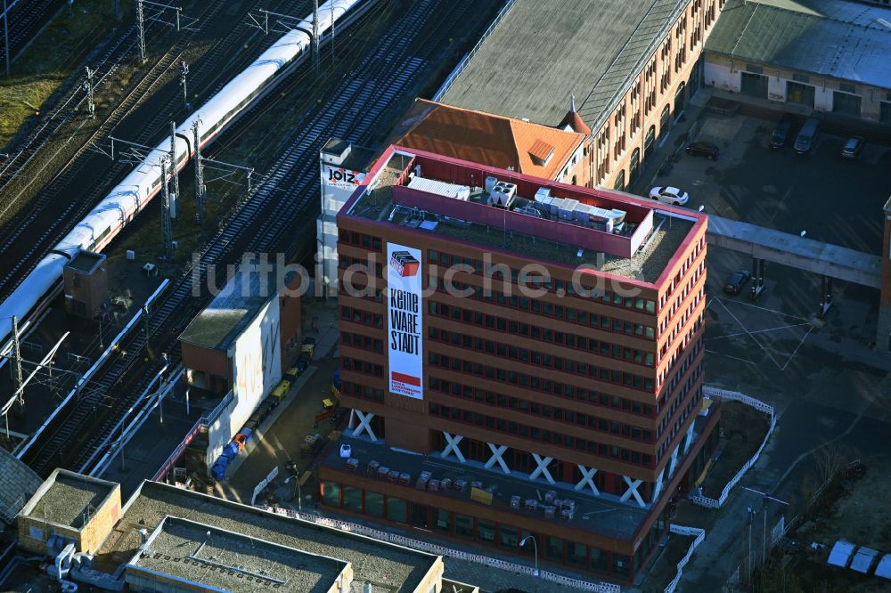 Berlin von oben - Rosa-Luxemburg-Stiftung Am Postbahnhof im Ortsteil Friedrichshain in Berlin, Deutschland