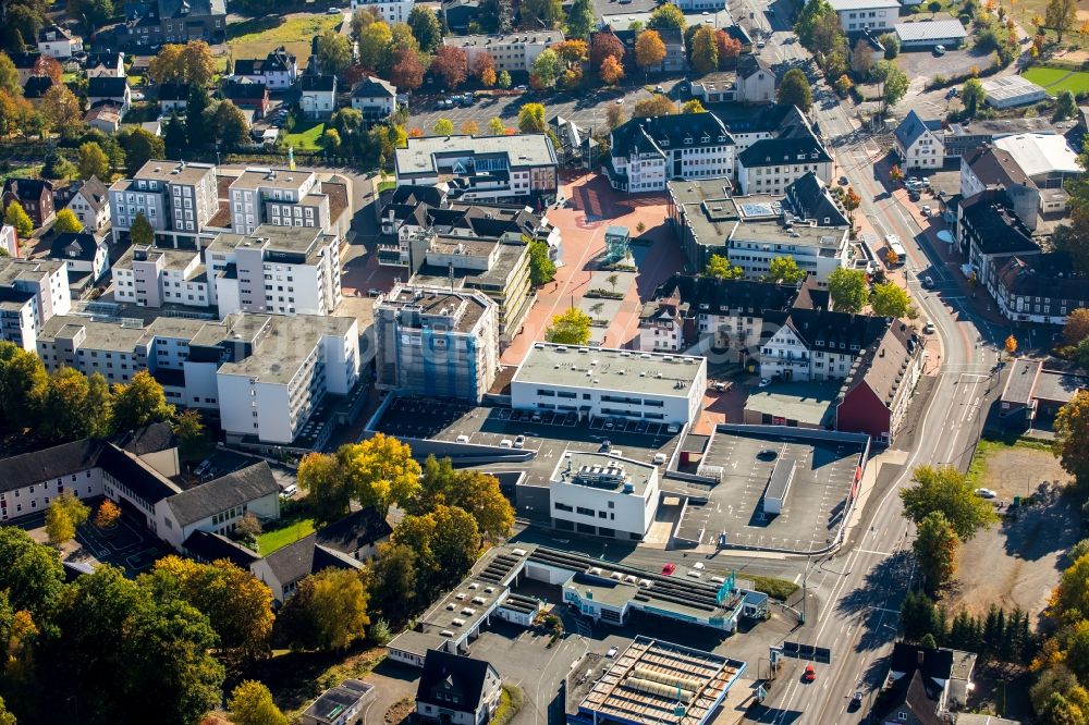 Kreuztal von oben - Roter Platz im Innenstadt- Zentrum in Kreuztal im Bundesland Nordrhein-Westfalen