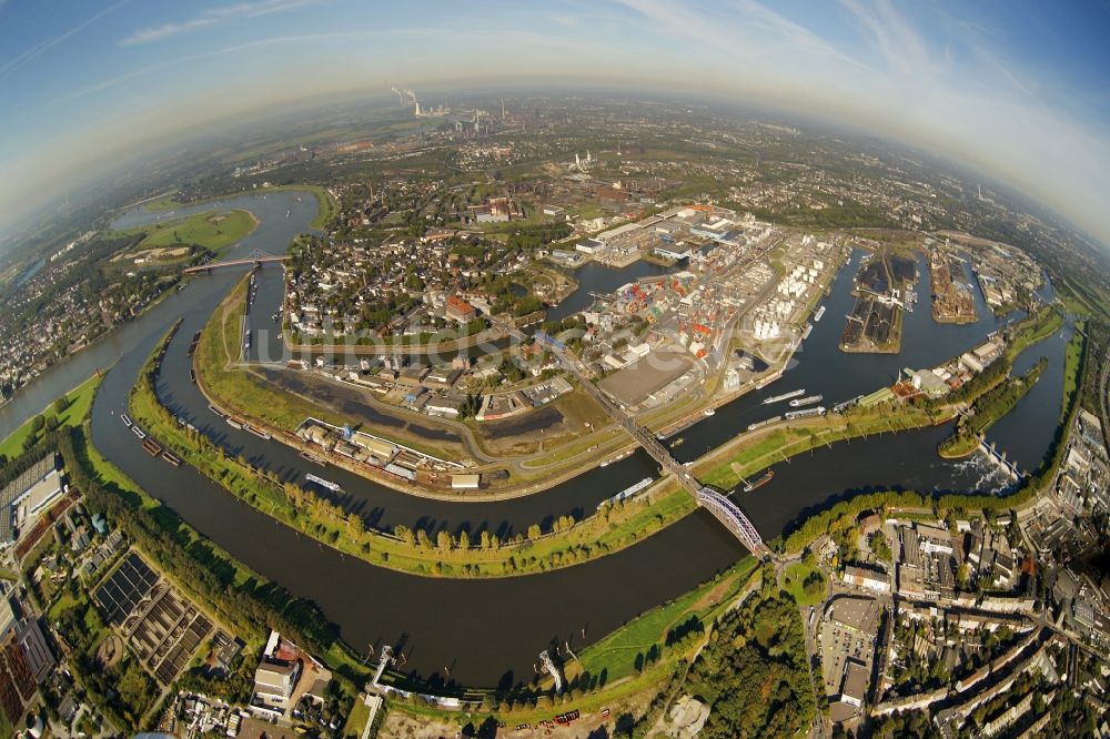 Duisburg aus der Vogelperspektive: Ruhr - Hafen im Stadtteil Ruhrort in Duisburg im Bundesland Nordrhein-Westfalen