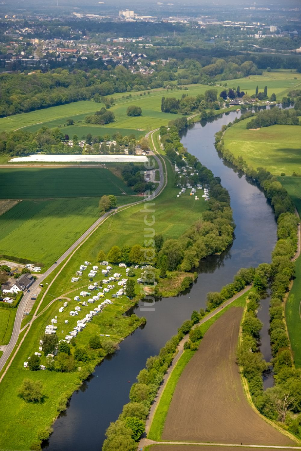 Luftaufnahme Mülheim an der Ruhr - Ruhrauen- Uferbereiche am Flußverlauf der Ruhr in Mülheim an der Ruhr im Bundesland Nordrhein-Westfalen