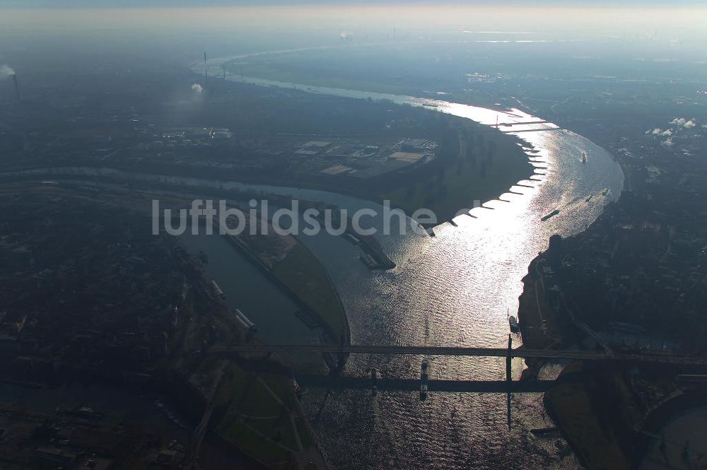 Luftaufnahme Duisburg - Ruhrmündung in den Rhein