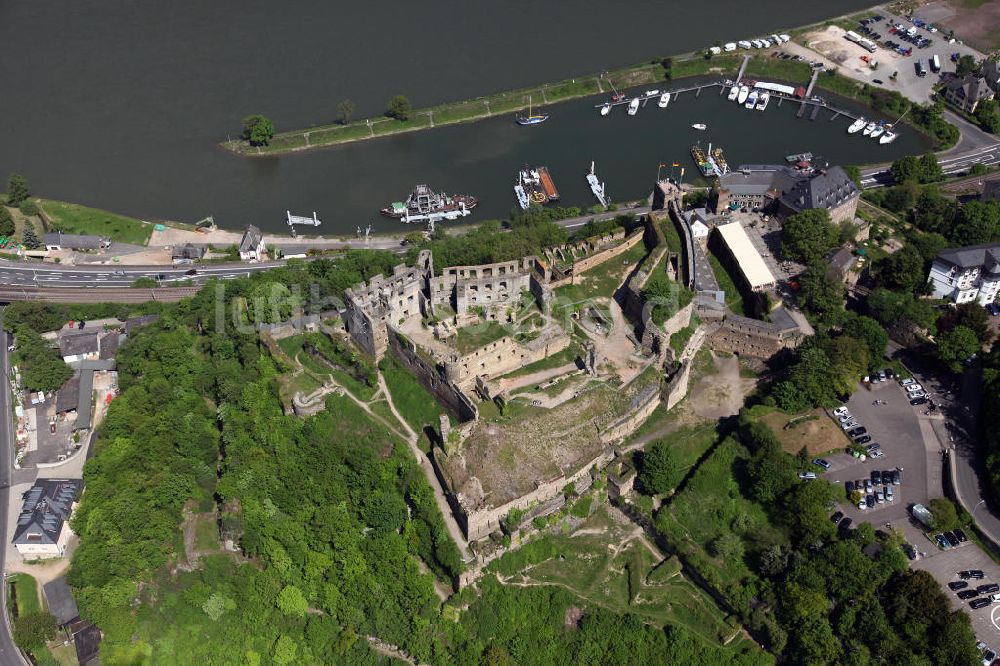 Sankt Goar von oben - Ruine der Burg Rheinfels und St. Goar