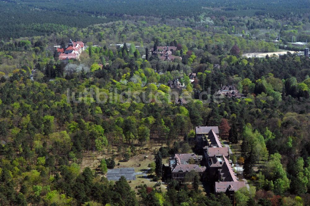 Beelitz von oben - Ruine Chirurgie-Pavillon Beelitz-Heilstätten