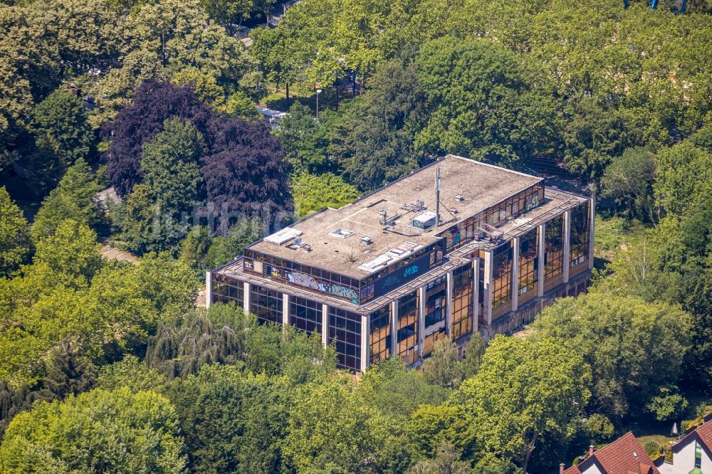 Dortmund von oben - Ruine des ehemaligen Bürogebäudes- und Geschäftshaus- Gebäudes Siemens-Nixdorf-Haus in Dortmund im Bundesland Nordrhein-Westfalen, Deutschland