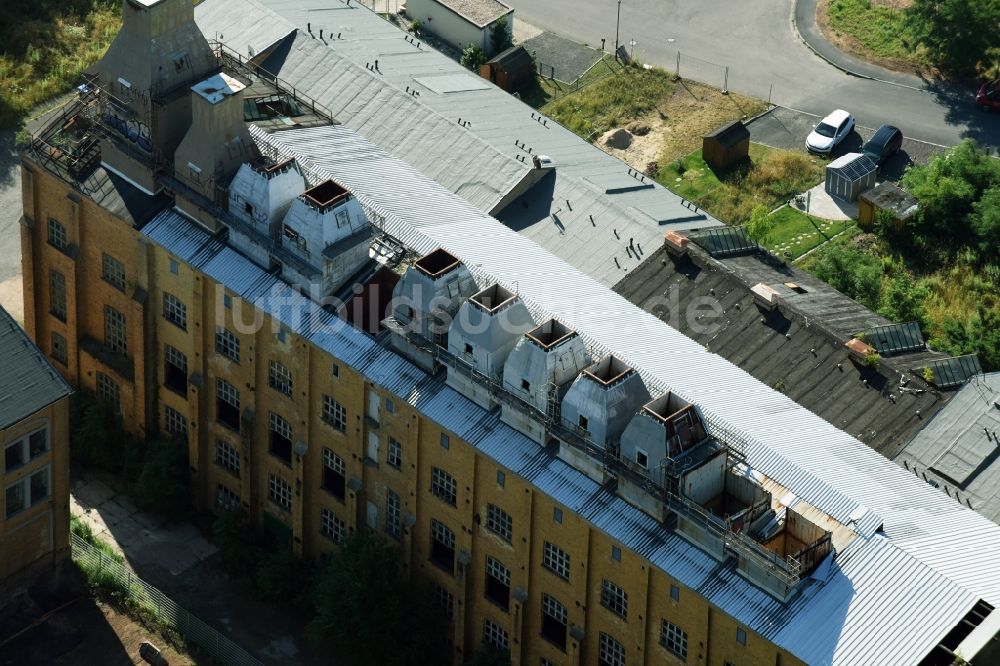 Borna aus der Vogelperspektive: Ruine des ehemaligen Fabrik - Gebäudes Brikettfabrik Witznitz in Borna im Bundesland Sachsen