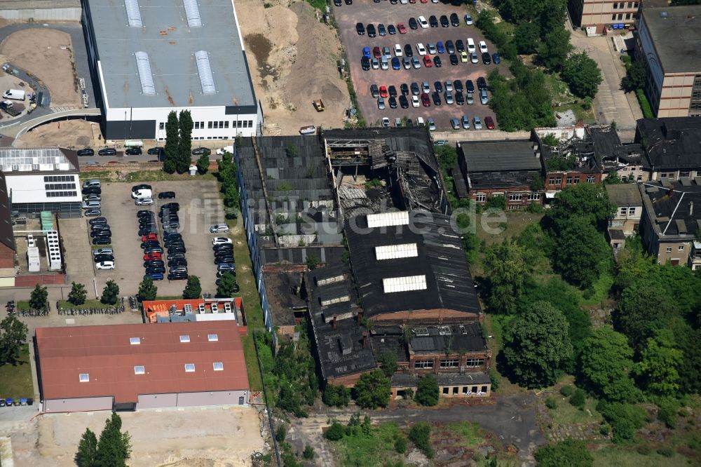 Magdeburg von oben - Ruine des ehemaligen Fabrik - Gebäudes in der Marienstraße in Magdeburg im Bundesland Sachsen-Anhalt