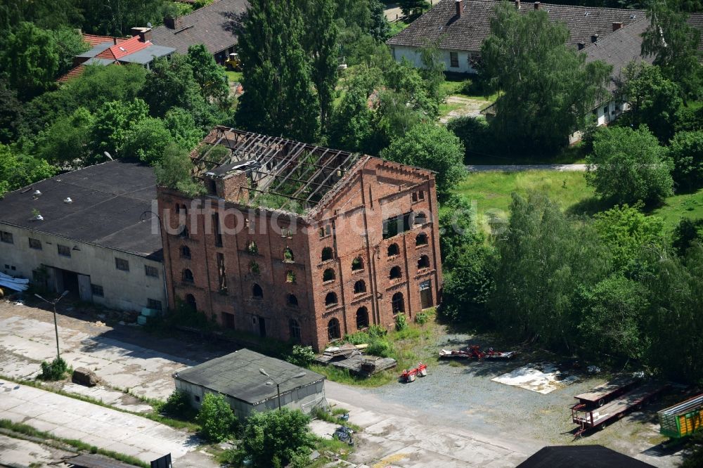 Luftbild MÖNCHHAI - Ruine des ehemaligen Fabrik - Gebäudes in MÖNCHHAI im Bundesland Sachsen-Anhalt