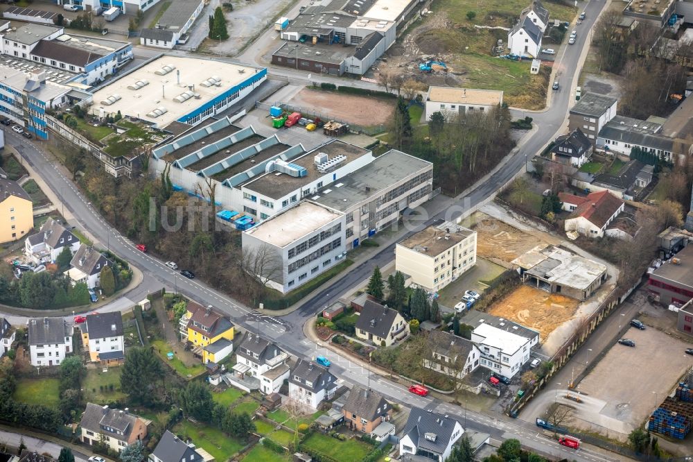 Heiligenhaus aus der Vogelperspektive: Ruine des ehemaligen Fabrik - Gebäudes an der Talburgstraße in Heiligenhaus im Bundesland Nordrhein-Westfalen, Deutschland