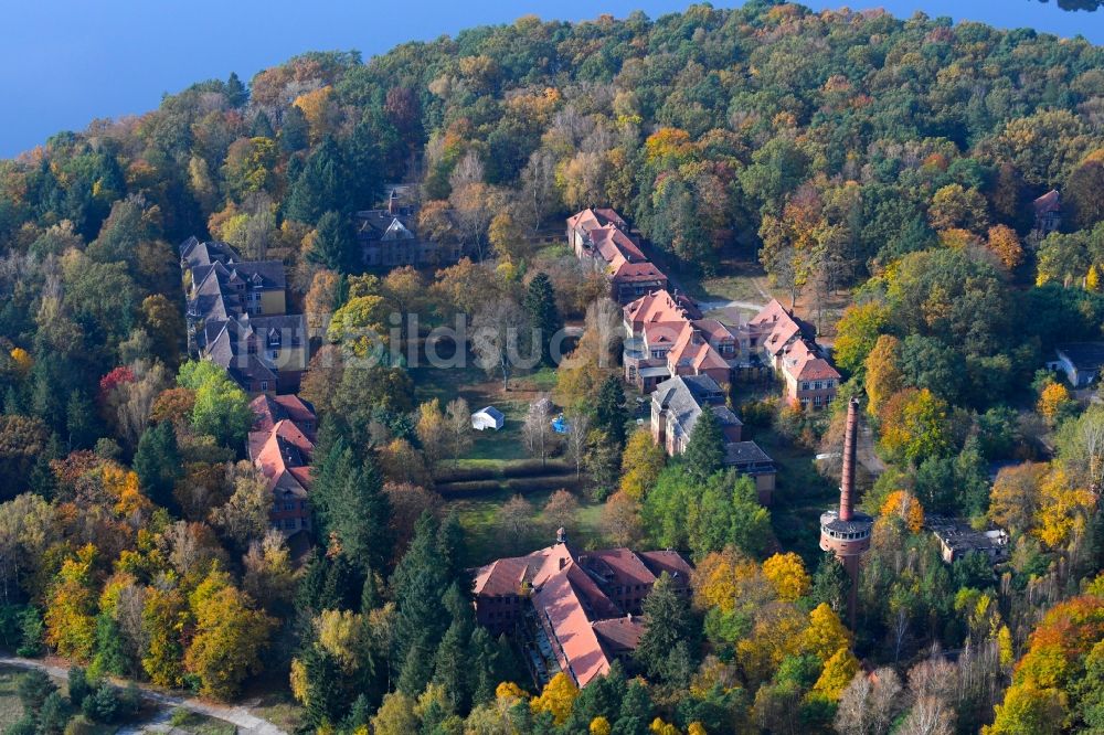 Luftbild Oranienburg - Ruine des ehemaligen Klinik- und Krankenhaus - Gebäudes Heilstätte Grabowsee in Oranienburg im Bundesland Brandenburg, Deutschland