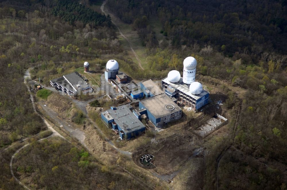 Berlin von oben - Ruine der ehemaligen Militär- Abhör- und Radaranlage auf dem Teufelsberg in Berlin - Charlottenburg