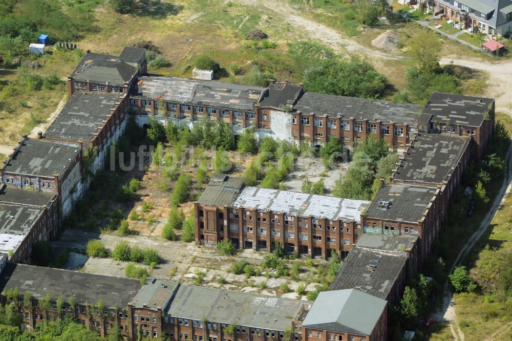 Berlin aus der Vogelperspektive: Ruine der ehemaligen Spindlerschen Reinigungsfabrik REWATEX im Planungsgebiet des Wohngebiet Wasserstadt Spindlersfeld