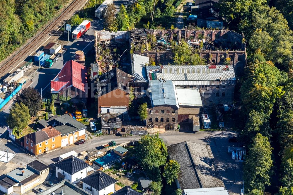 Hagen aus der Vogelperspektive: Ruine der Gebäude und Hallen an der Delsterner Straße in Hagen im Bundesland Nordrhein-Westfalen, Deutschland