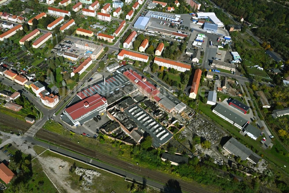 Luftbild Haldensleben - Ruine der Gebäude und Hallen an der Köhlerstraße in Haldensleben im Bundesland Sachsen-Anhalt, Deutschland