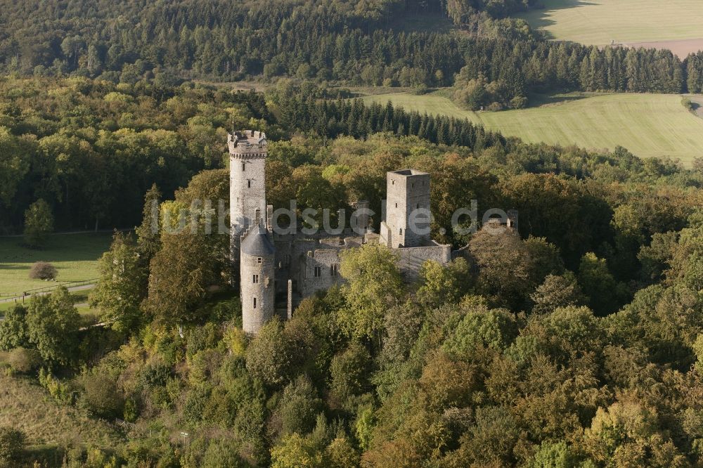 Pelm aus der Vogelperspektive: Ruine der Kasselburg in Pelm im Bundesland Rheinland-Pfalz