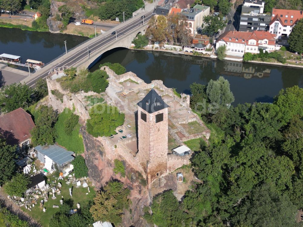 Halle / Saale von oben - Ruine und Mauerreste der Burg Giebichenstein in Halle (Saale) im Bundesland Sachsen-Anhalt, Deutschland