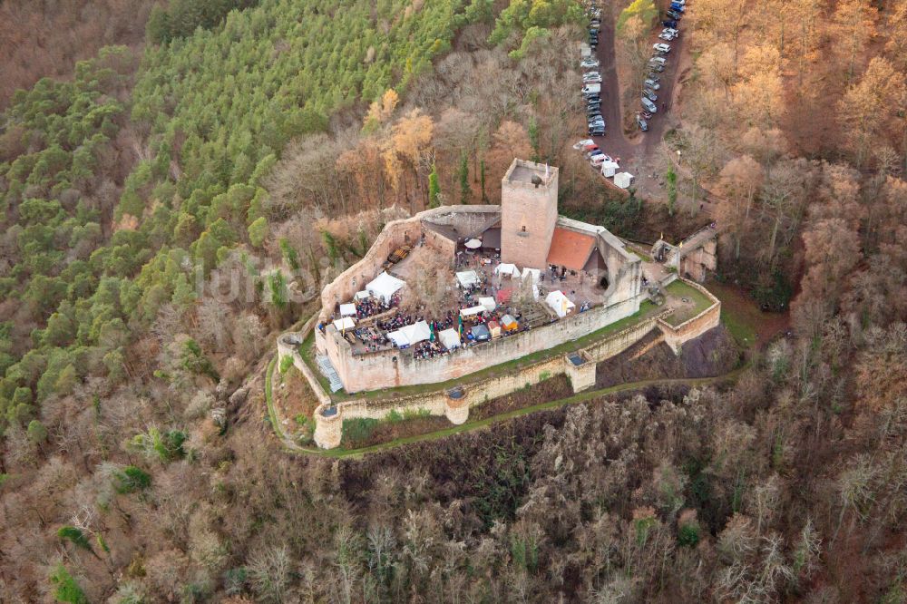 Luftbild Klingenmünster - Ruine und Mauerreste der Burg Landeck in Klingenmünster im Bundesland Rheinland-Pfalz, Deutschland