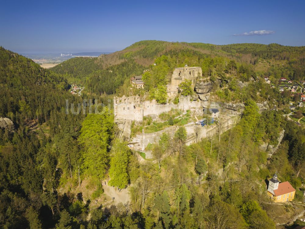 Luftbild Kurort Oybin - Ruine und Mauerreste der Burgruine Burg und Kloster Oybin in Kurort Oybin im Bundesland Sachsen, Deutschland