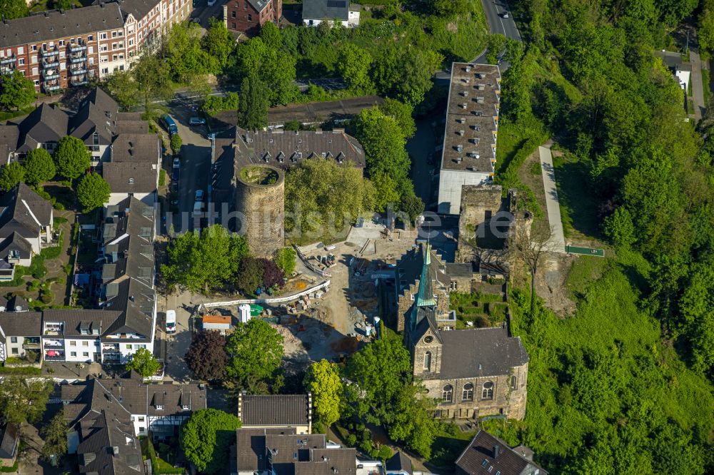 Luftaufnahme Wetter (Ruhr) - Ruine und Mauerreste der Burgruine Burg Wetter in Wetter (Ruhr) im Bundesland Nordrhein-Westfalen, Deutschland