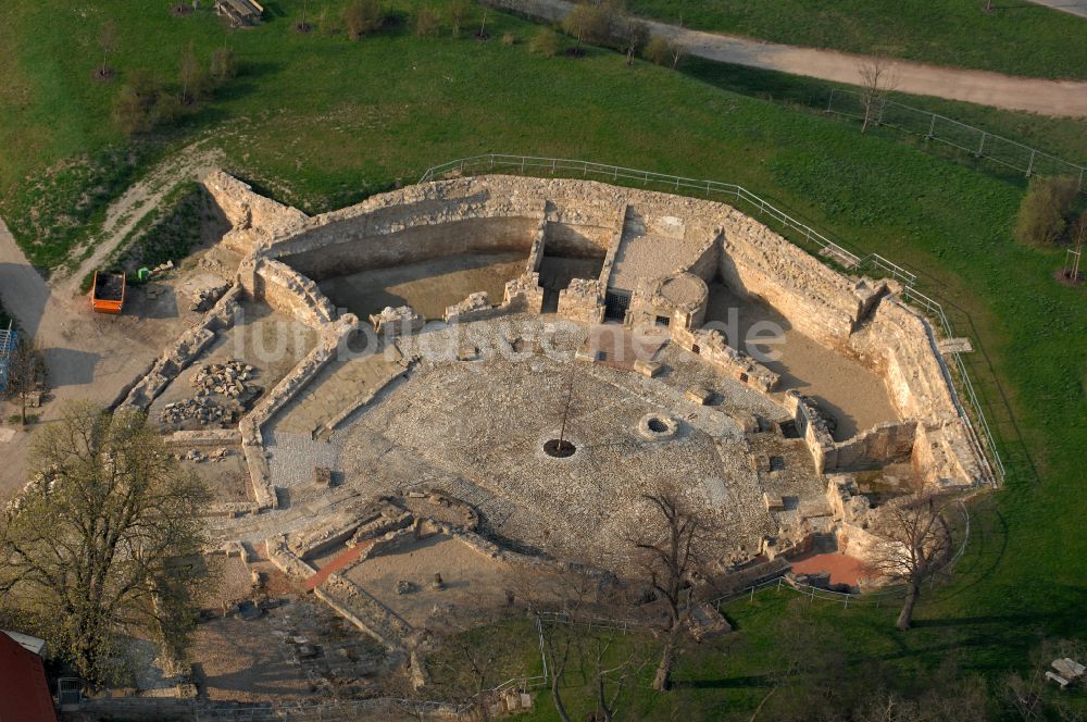 Luftbild Herbsleben - Ruine und Mauerreste der Burgruine - Schlossruine in Herbsleben im Bundesland Thüringen, Deutschland