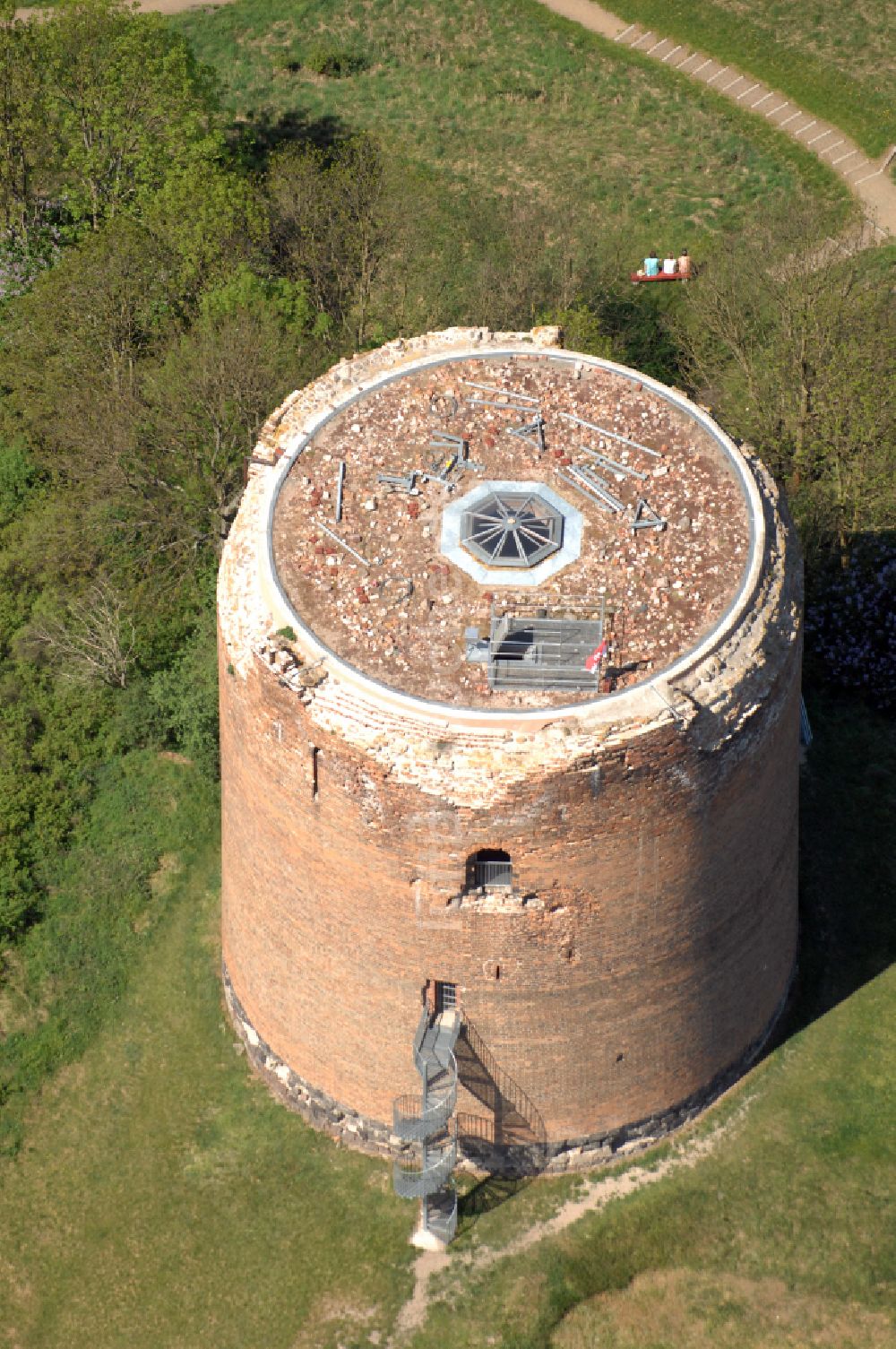 Luftbild Stolpe - Ruine und Mauerreste der Burgruine Stolper Turm - Grützpott in Stolpe im Bundesland Brandenburg, Deutschland