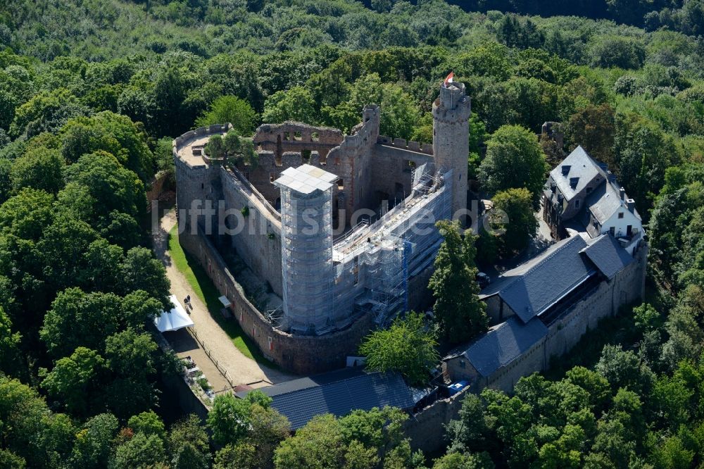 Luftbild Bensheim - Ruine und Mauerreste der ehemaligen Burganlage der Veste Auerbach in Bensheim im Bundesland Hessen