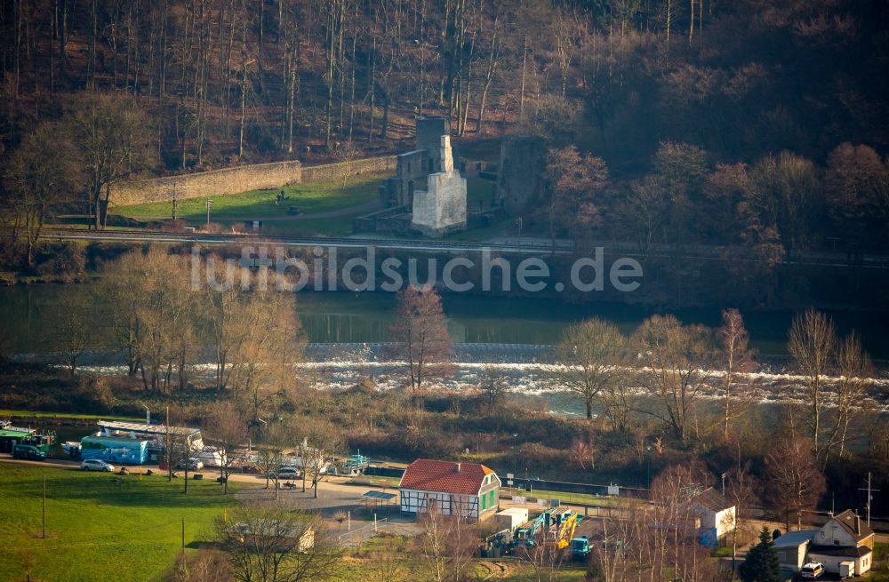 Bochum aus der Vogelperspektive: Ruine und Mauerreste der ehemaligen Burganlage der Veste Burg Hardenstein in Witten im Bundesland Nordrhein-Westfalen