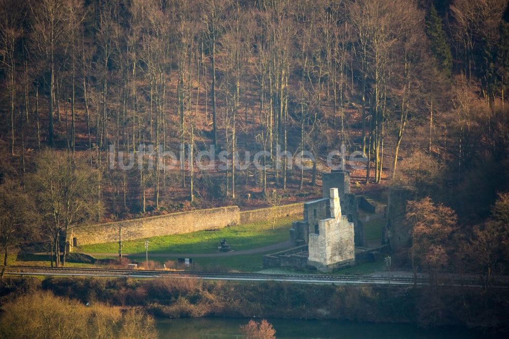 Luftbild Bochum - Ruine und Mauerreste der ehemaligen Burganlage der Veste Burg Hardenstein in Witten im Bundesland Nordrhein-Westfalen