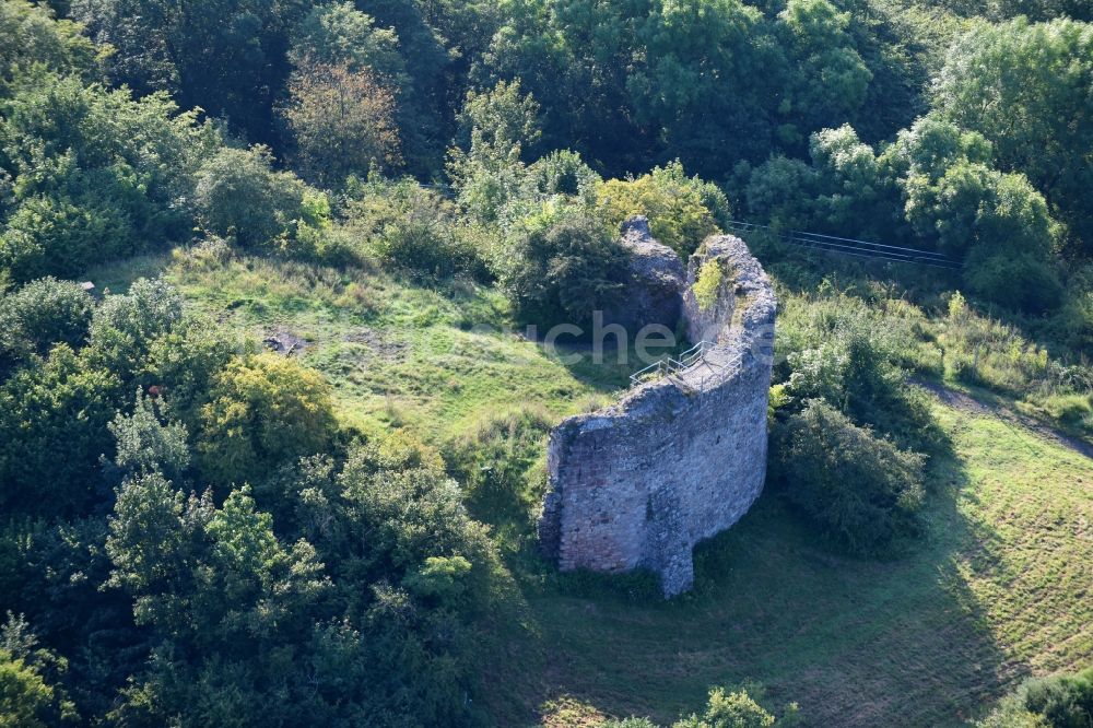 Ebsdorfergrund aus der Vogelperspektive: Ruine und Mauerreste der ehemaligen Burganlage der Veste Frauenberg Ruine in Ebsdorfergrund im Bundesland Hessen, Deutschland