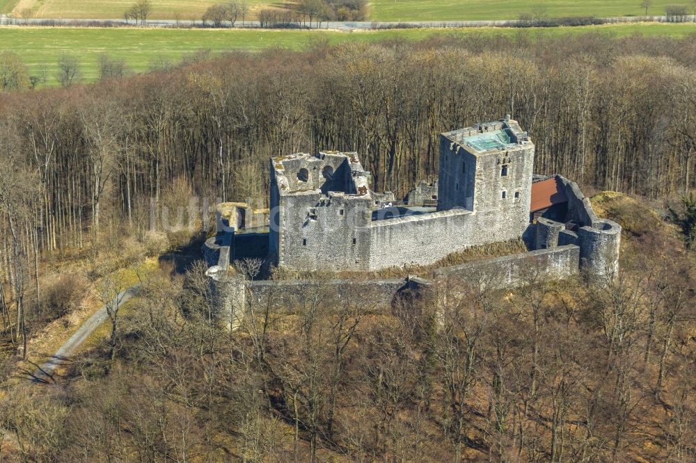 Wolfhagen von oben - Ruine und Mauerreste der ehemaligen Burganlage der Veste in Wolfhagen im Bundesland Hessen, Deutschland