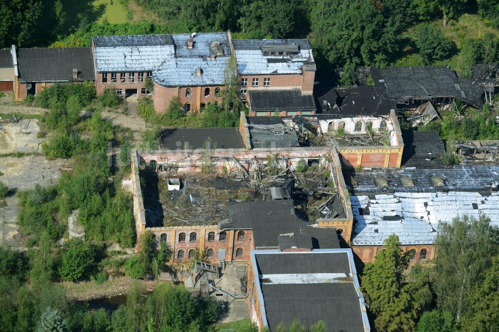 Wolkenburg aus der Vogelperspektive: Ruine der Papierfabrik in Wolkenburg im Bundesland Sachsen