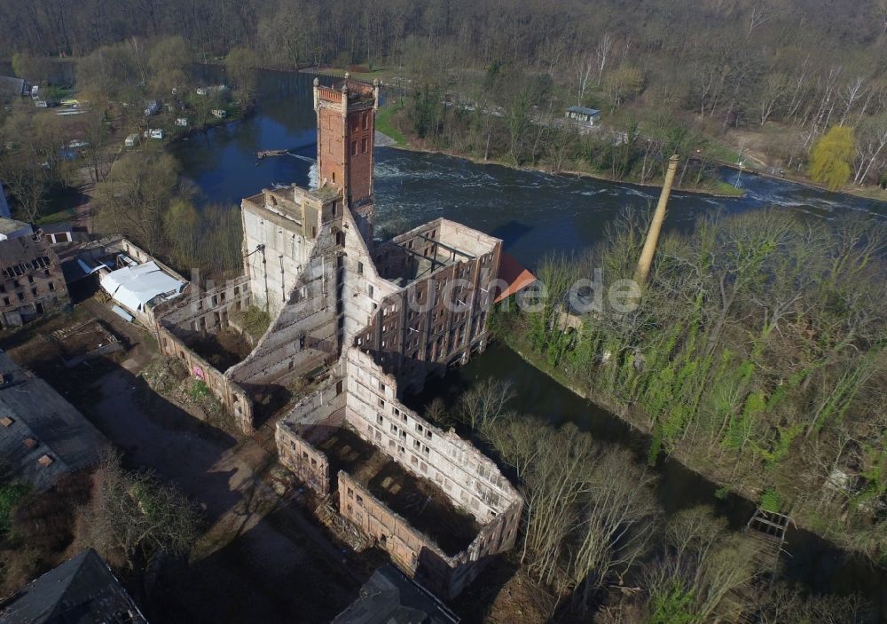 Luftbild Halle (Saale) - Ruine Papiermühle in Halle (Saale) im Bundesland Sachsen-Anhalt, Deutschland