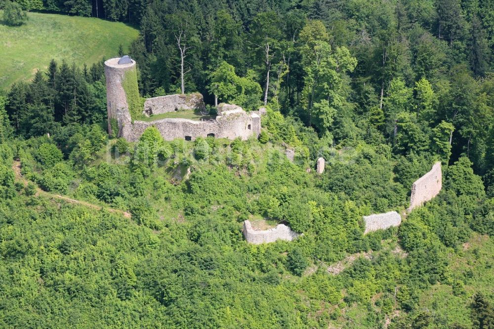 Kandern von oben - Ruine Sausenburg bei Kandern im Bundesland Baden-Württemberg