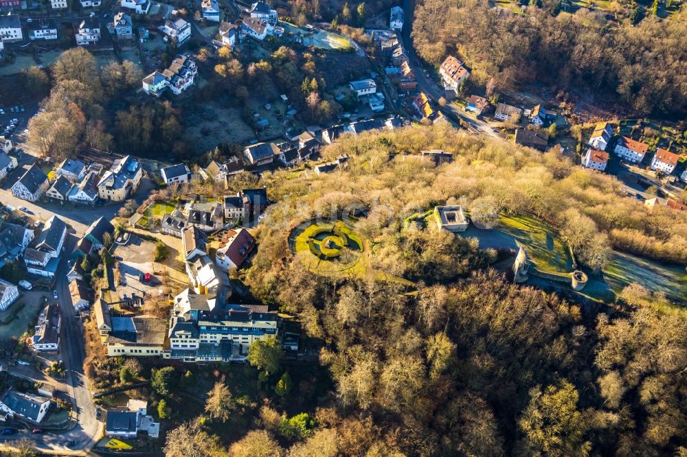 Wetter (Ruhr) aus der Vogelperspektive: Ruinen der Burganlage Volmarstein in Wetter im Bundesland Nordrhein-Westfalen, Deutschland