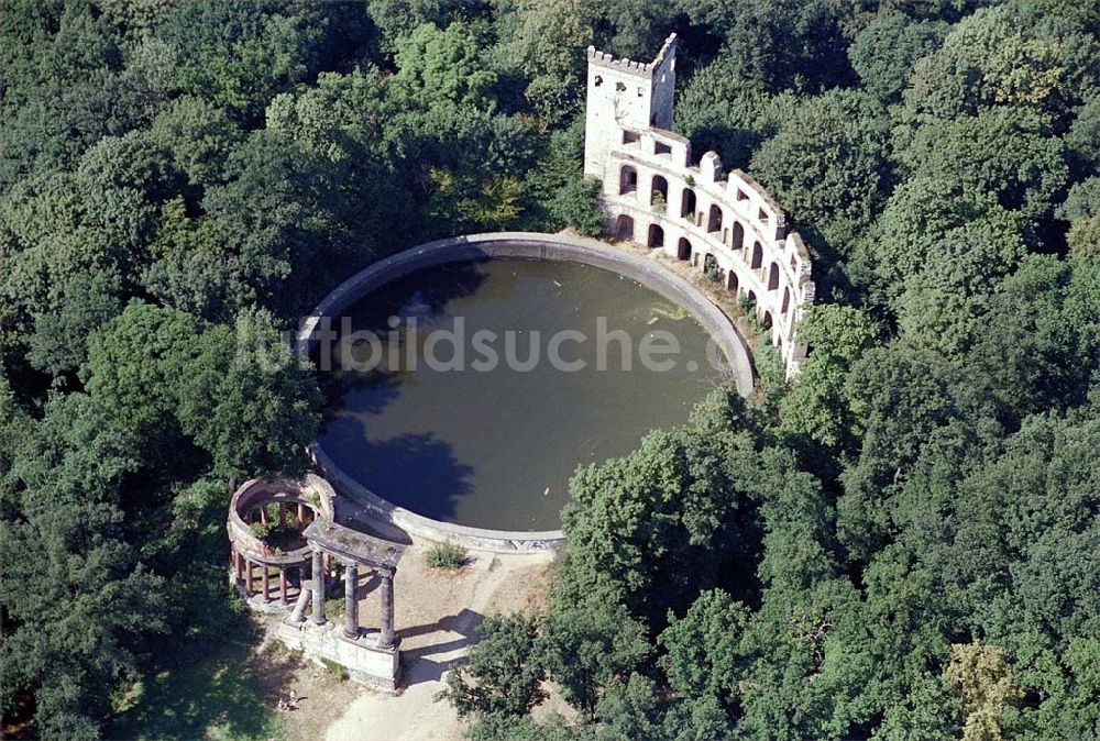 Luftaufnahme Potsdam / Brandenburg - Ruinenberg im Park von Potsdam-Sancoussi. Webmaster@Park-Sanssouci.de