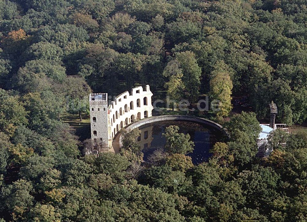 Luftbild Potsdam - Ruinenberg am Park von Sanssouci in Potsdam Webmaster@Park-Sanssouci.de