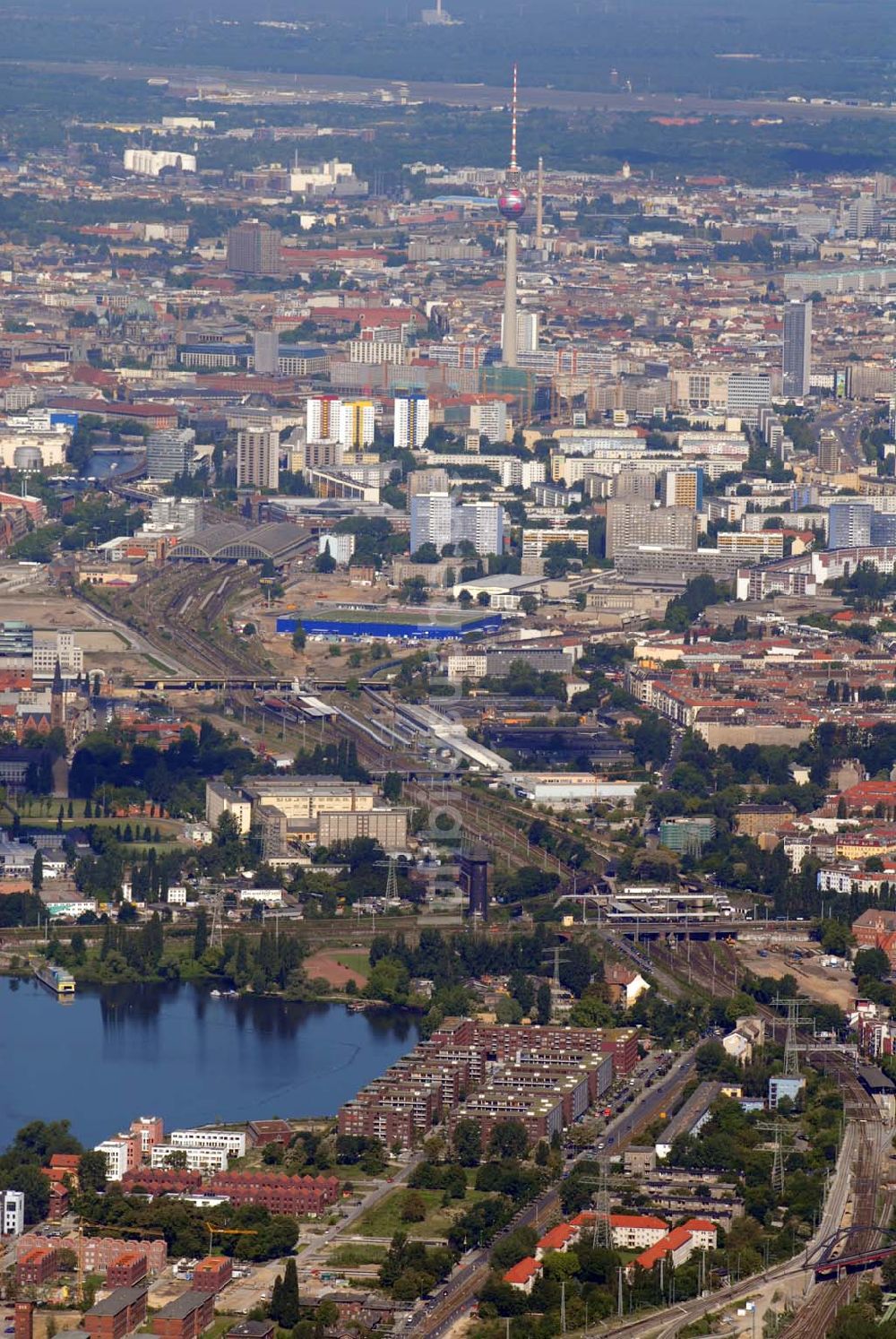 Luftbild Berlin - Rummelsburger Bucht und das Anschütz-Gelände