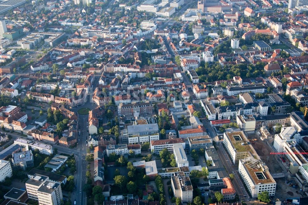 Luftbild Erlangen - Runde Fläche - Platz Lorlebergplatz in Erlangen im Bundesland Bayern