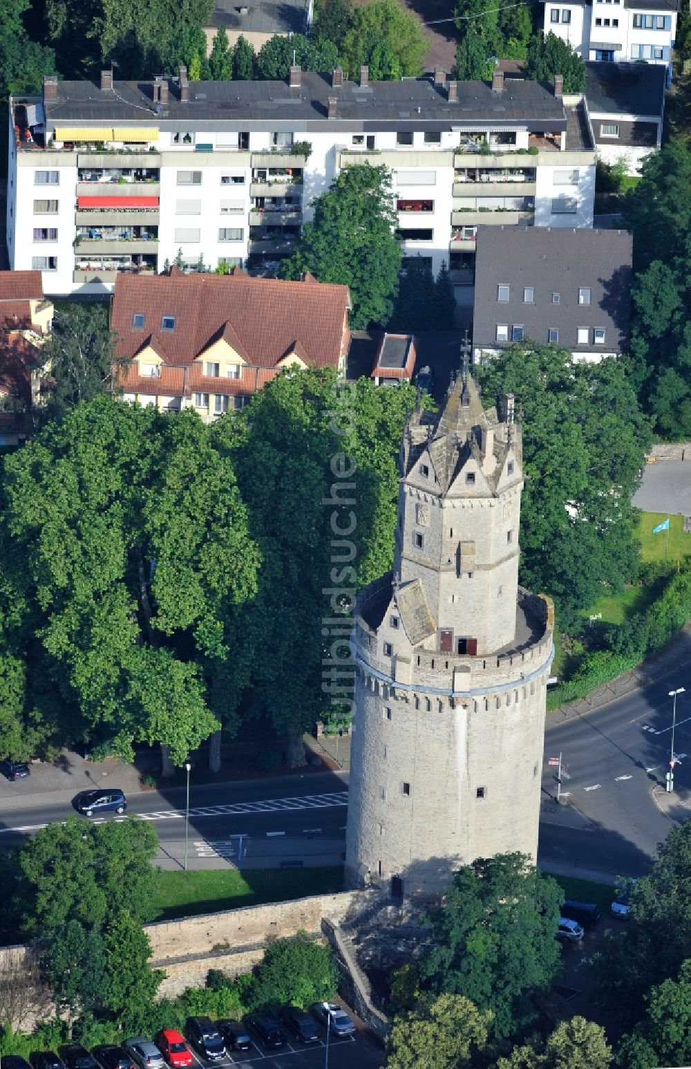 Andernach aus der Vogelperspektive: Runder Turm von Andernach im Bundesland Rheinland-Pfalz