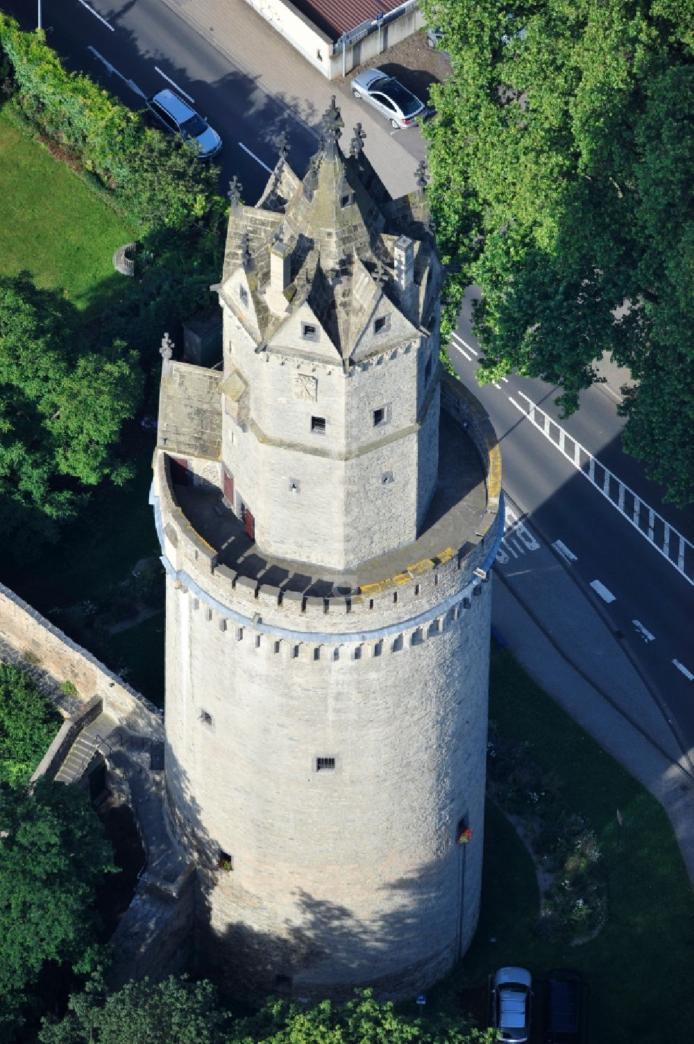 Luftbild Andernach - Runder Turm von Andernach im Bundesland Rheinland-Pfalz