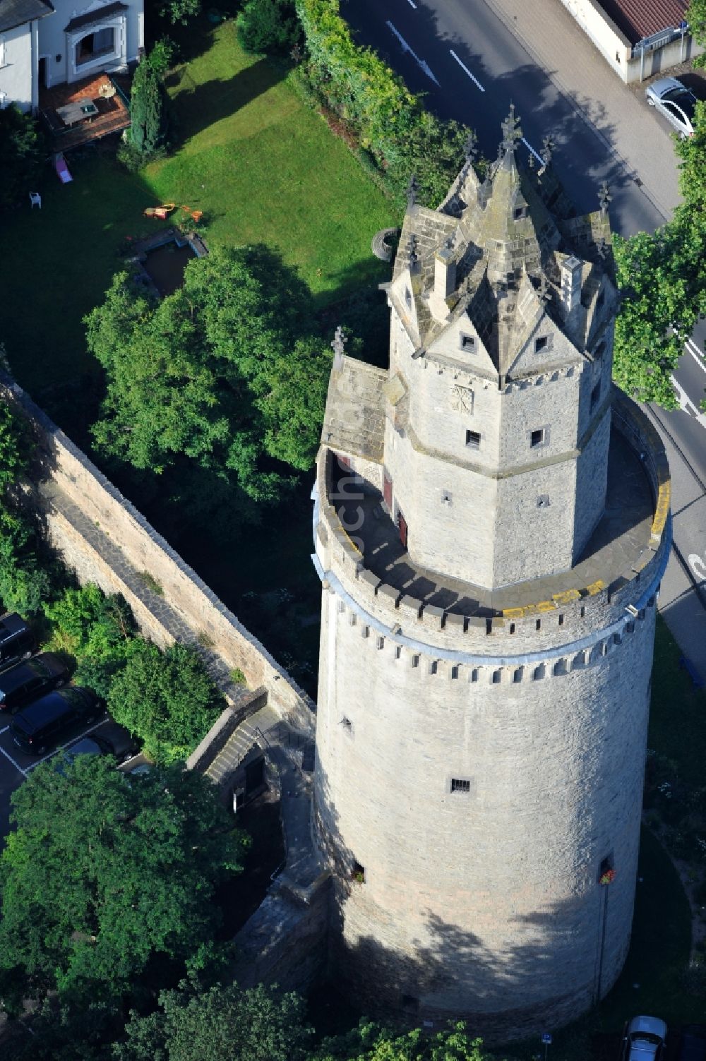 Luftaufnahme Andernach - Runder Turm von Andernach im Bundesland Rheinland-Pfalz