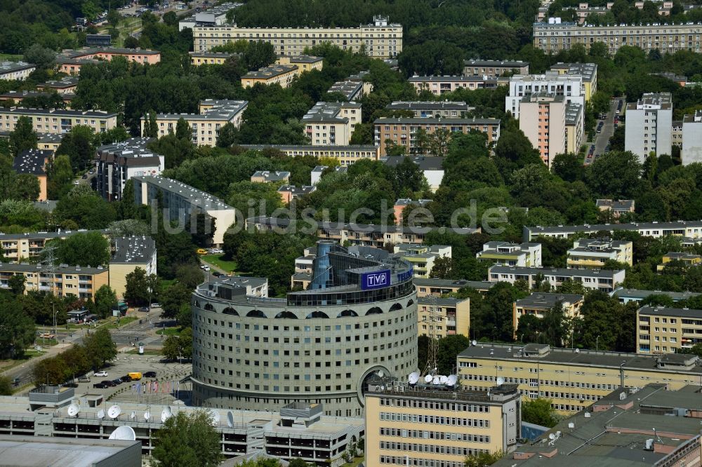 Luftaufnahme Warschau Mokotow - Rundneubau des Fernsehsenders und Rundfunkhauses TVP in Warschau in Polen